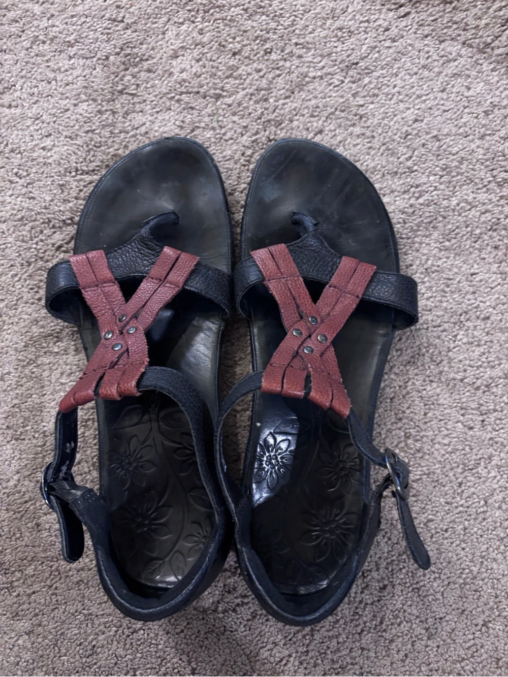 Keen Women's Black Sandals with Rustic brown Straps
